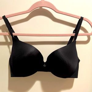 Victoria’s Secret Very Sexy push up bra black 34D